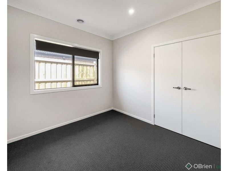 4 Evecta Street, Drouin VIC 3818