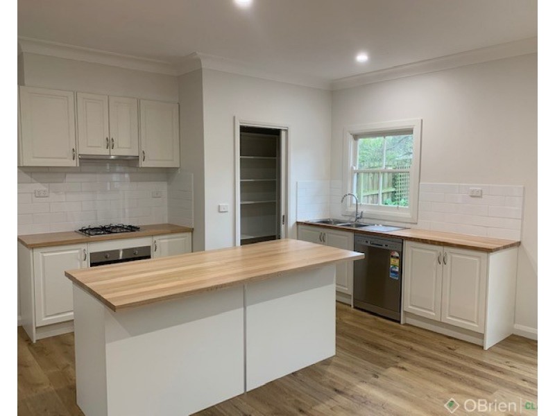 13 Windsor Avenue, Warragul VIC 3820