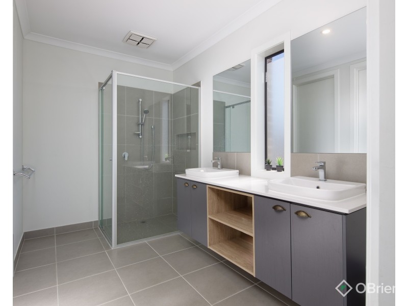 25 Kurrajong Road, Warragul VIC 3820