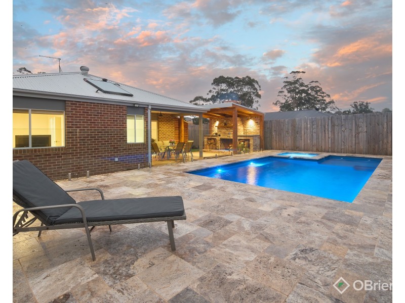 4 Lochfyne Close, Warragul VIC 3820