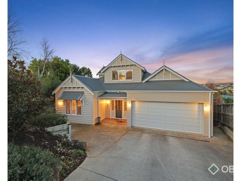 7 Kristan Court, Drouin VIC 3818