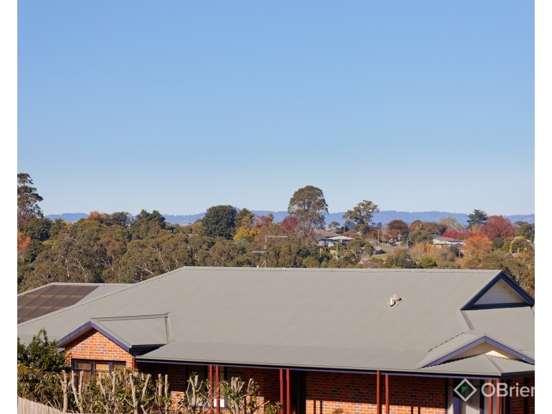 4 Hakea Court, Drouin VIC 3818