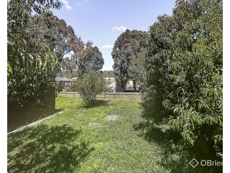 18 Rangeview Street, Warragul VIC 3820