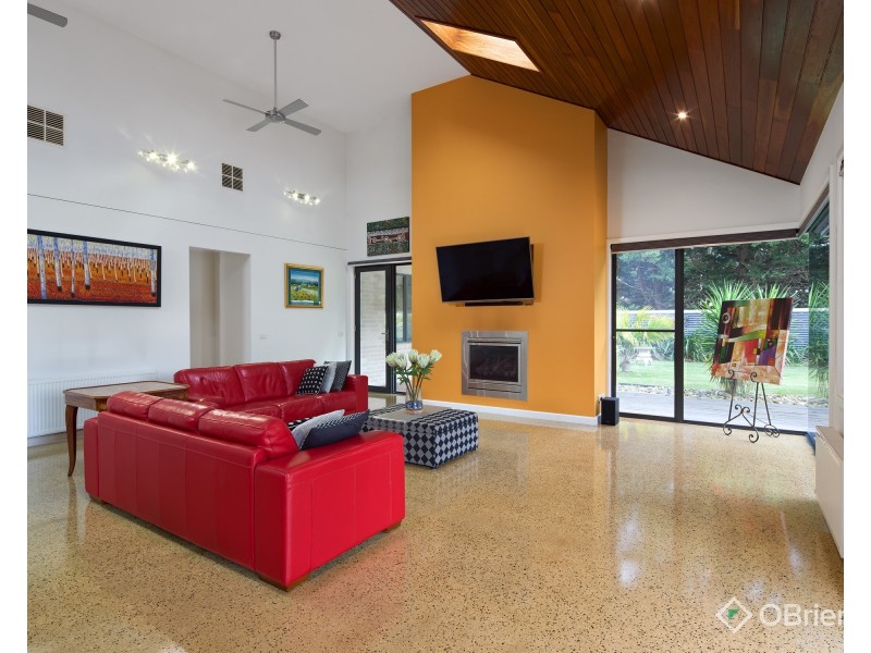 35 Home Road, Nar Nar Goon VIC 3812