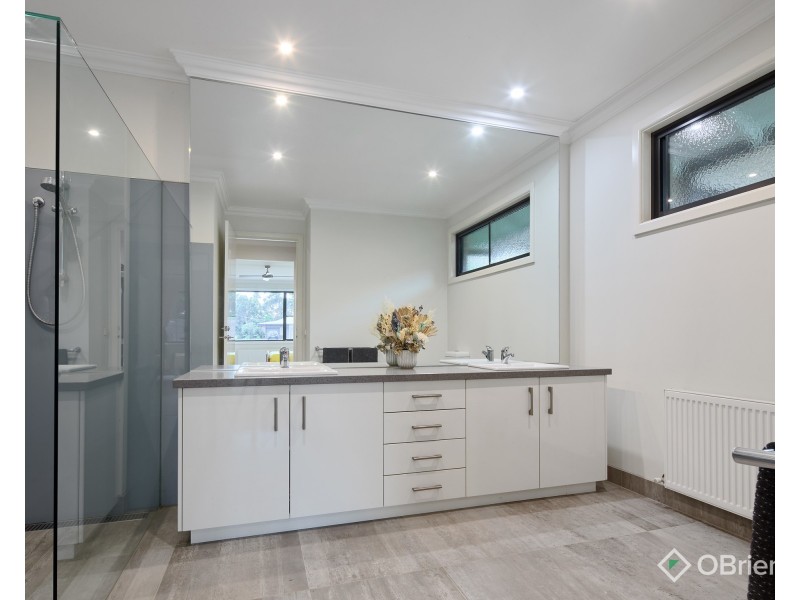 35 Home Road, Nar Nar Goon VIC 3812