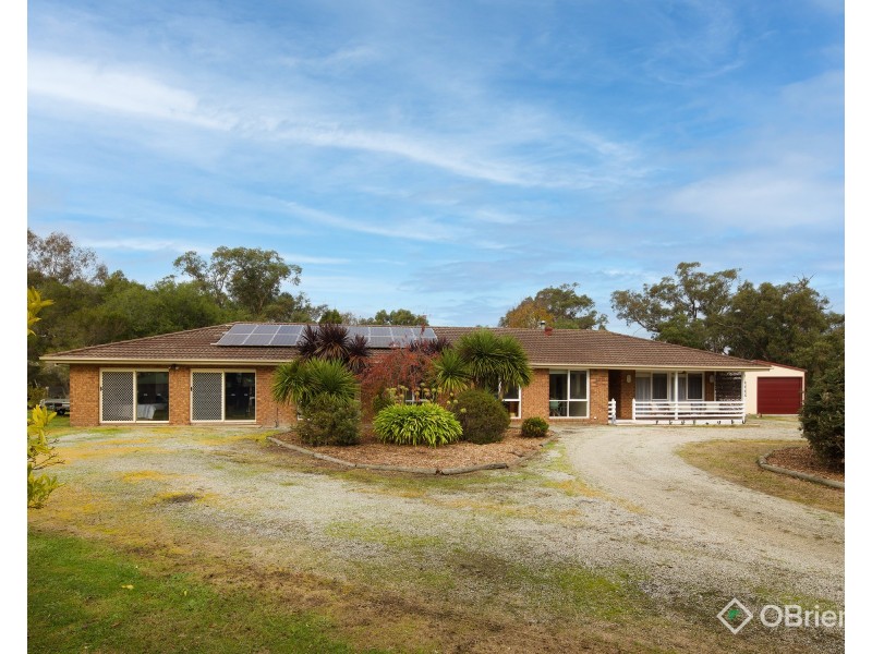 8A Fairway Drive, Drouin VIC 3818