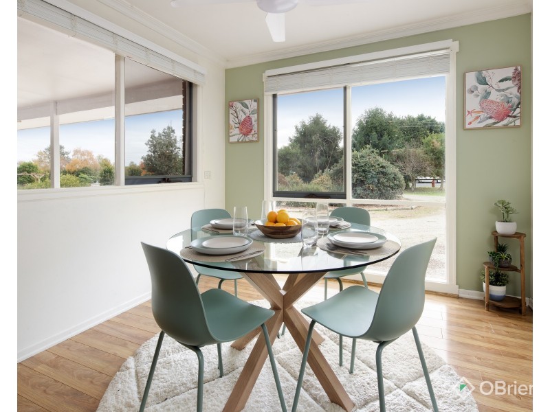 8A Fairway Drive, Drouin VIC 3818