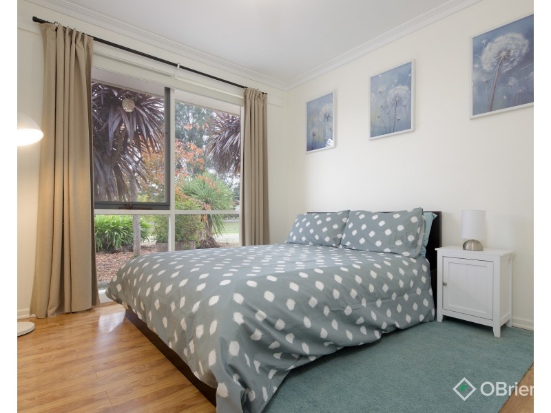 8A Fairway Drive, Drouin VIC 3818