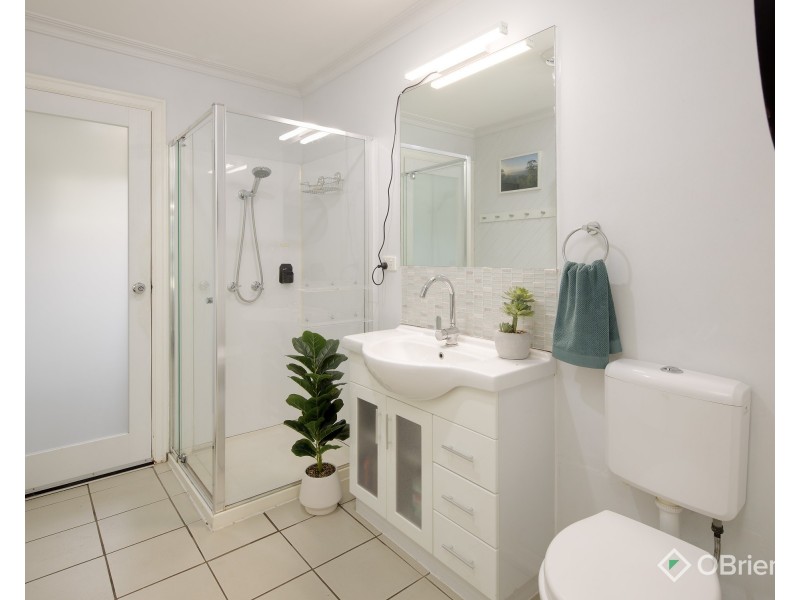 8A Fairway Drive, Drouin VIC 3818