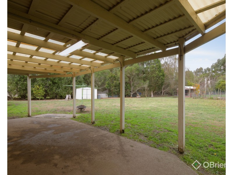 8A Fairway Drive, Drouin VIC 3818