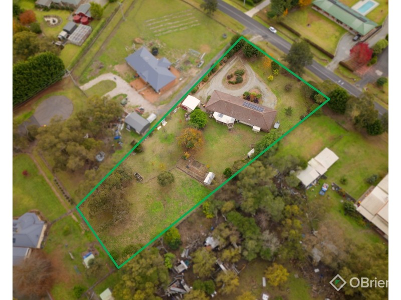 8A Fairway Drive, Drouin VIC 3818