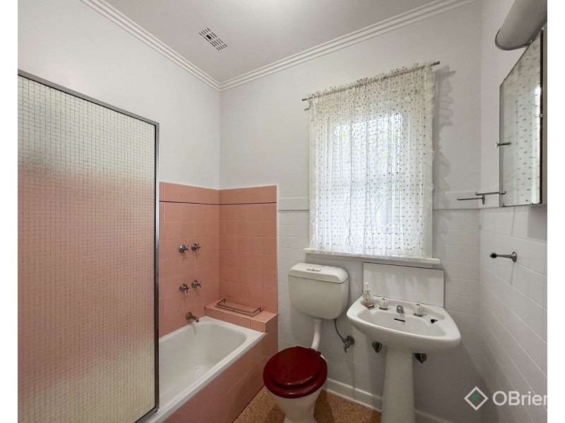 11 Windsor Avenue, Warragul VIC 3820