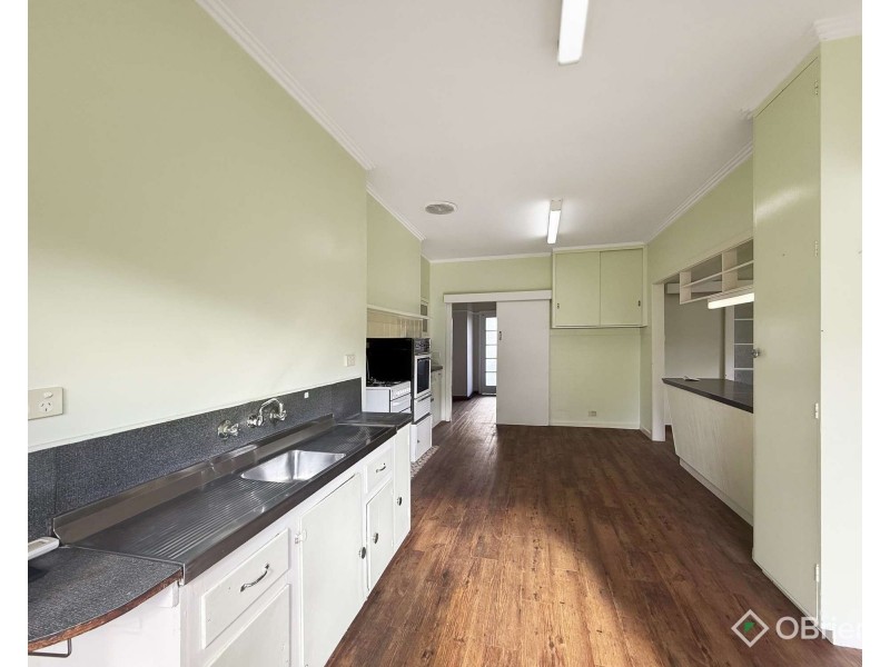 11 Windsor Avenue, Warragul VIC 3820