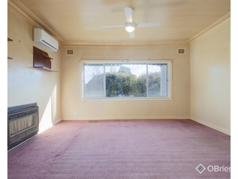 27 Affleck Street, Warragul VIC 3820