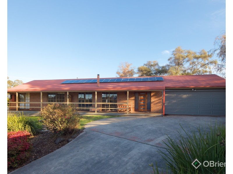 3 James Court, Drouin VIC 3818