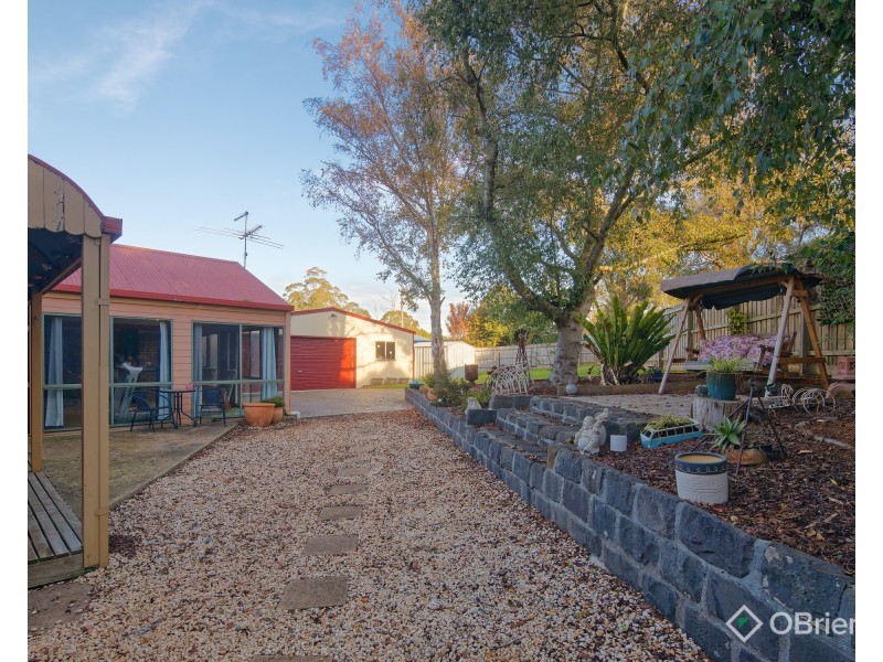 3 James Court, Drouin VIC 3818