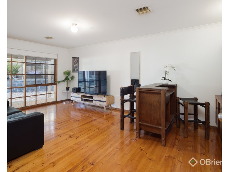 3 James Court, Drouin VIC 3818