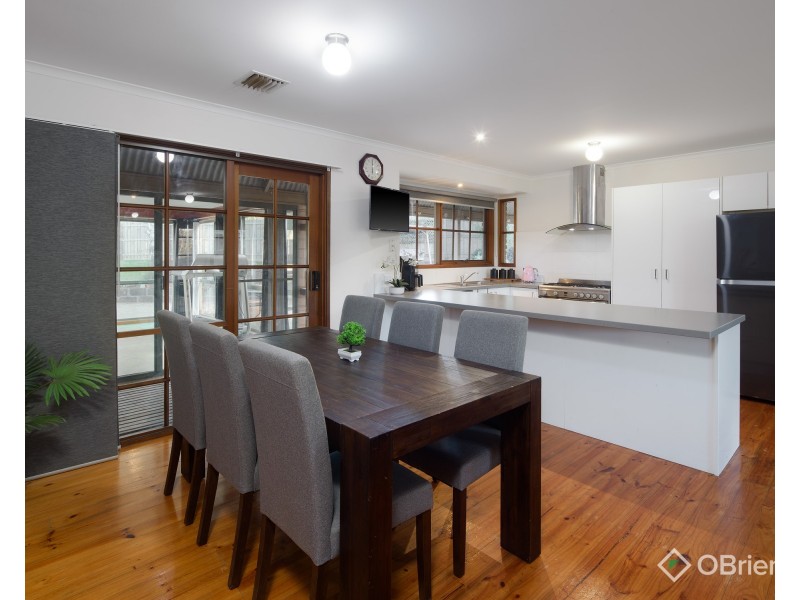 3 James Court, Drouin VIC 3818