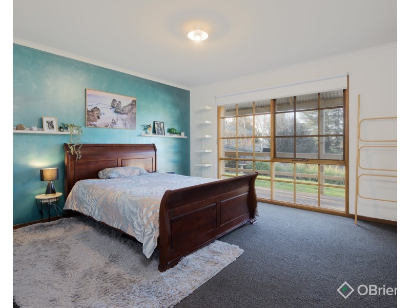 3 James Court, Drouin VIC 3818