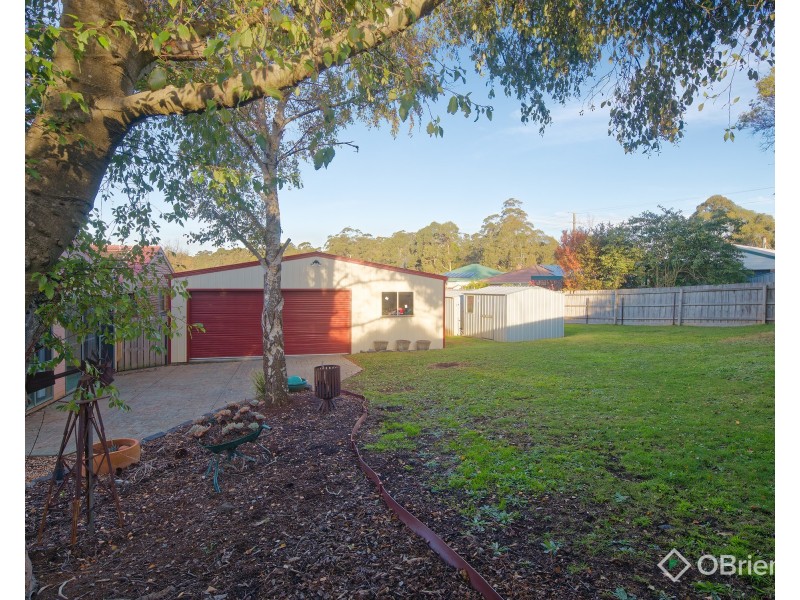 3 James Court, Drouin VIC 3818