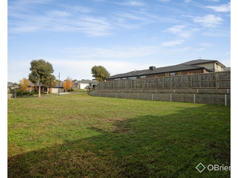 13 Wattleglade Avenue, Warragul VIC 3820