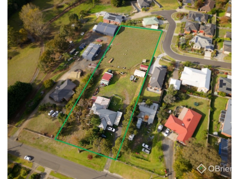 14 Oddy Street, Drouin VIC 3818