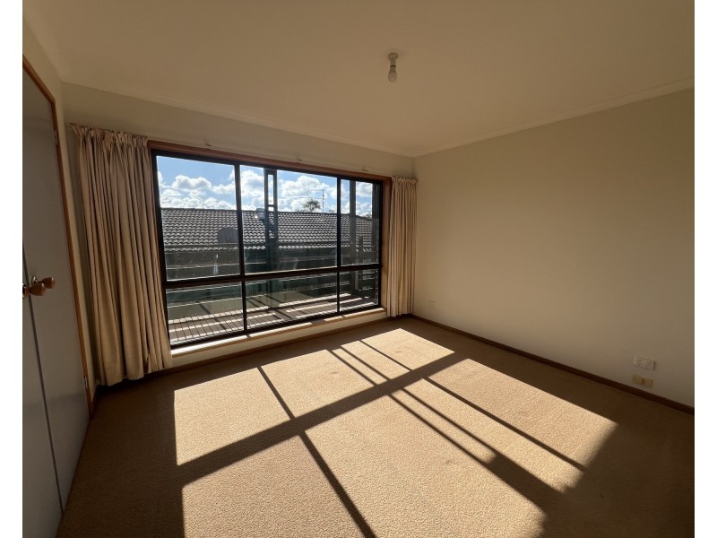 4 Tracie Court, Drouin VIC 3818