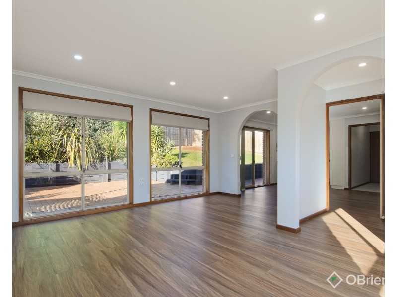 30 Somerset Drive, Warragul VIC 3820
