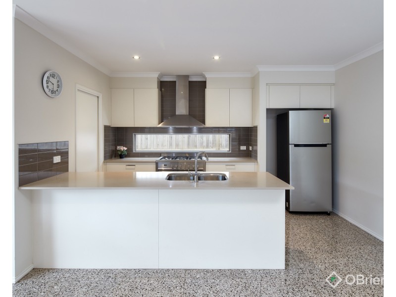 51 Meadowbrook Crescent, Warragul VIC 3820