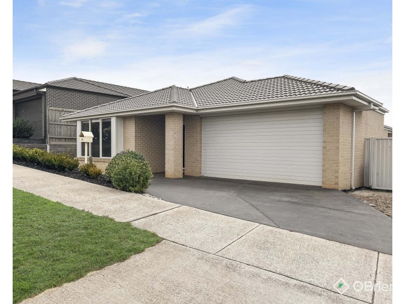 18 Hart Drive, Warragul VIC 3820