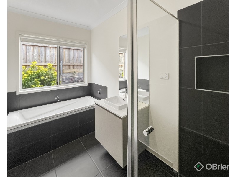 18 Hart Drive, Warragul VIC 3820