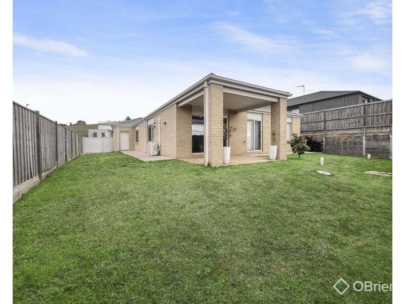 18 Hart Drive, Warragul VIC 3820