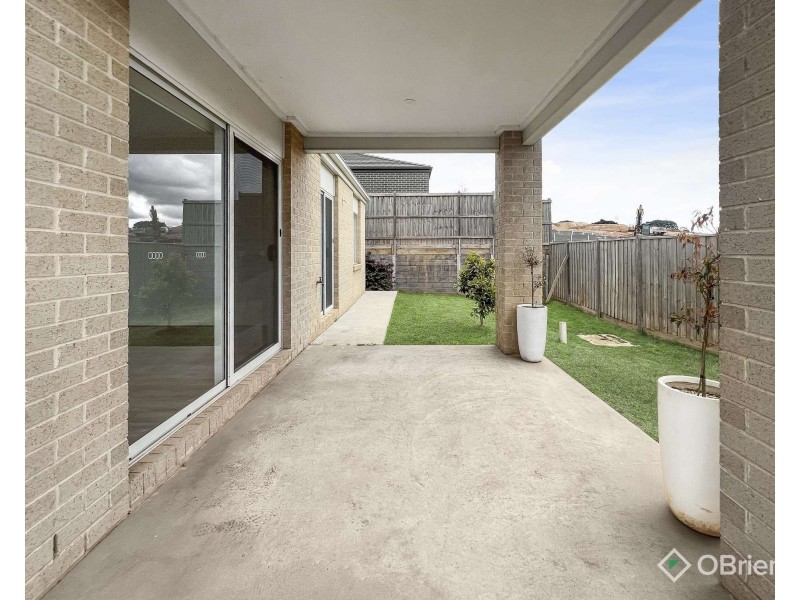 18 Hart Drive, Warragul VIC 3820