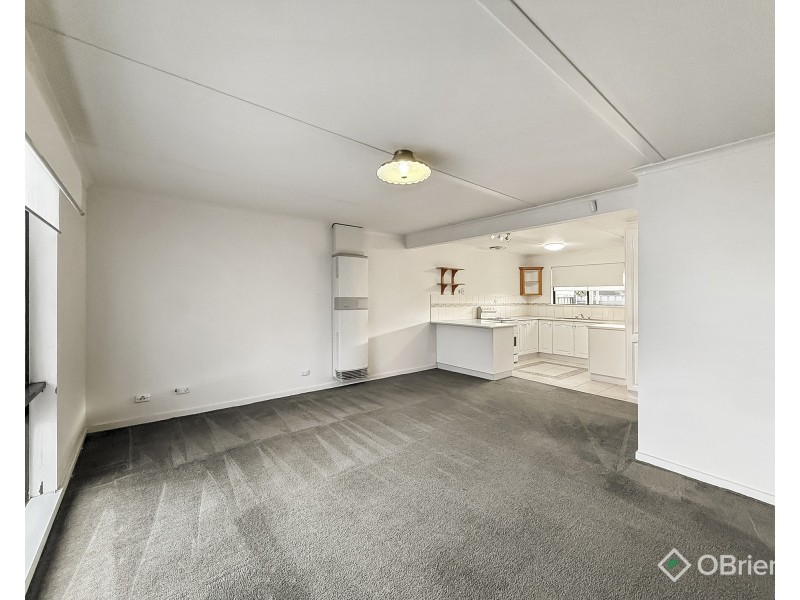 2/1 Hunter Street, Moe VIC 3825