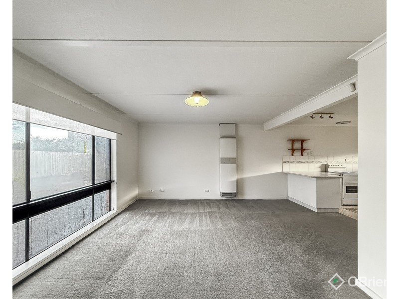 2/1 Hunter Street, Moe VIC 3825