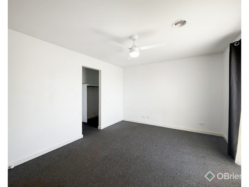 6 Hatfield Drive, Drouin VIC 3818