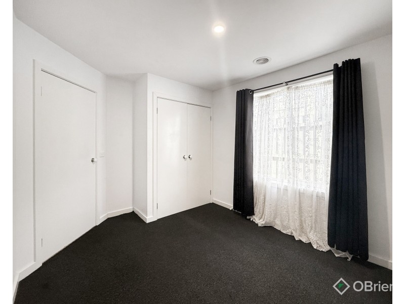 6 Hatfield Drive, Drouin VIC 3818