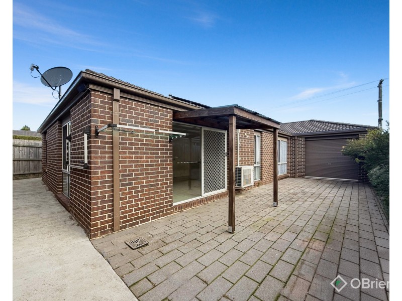 6 Hatfield Drive, Drouin VIC 3818