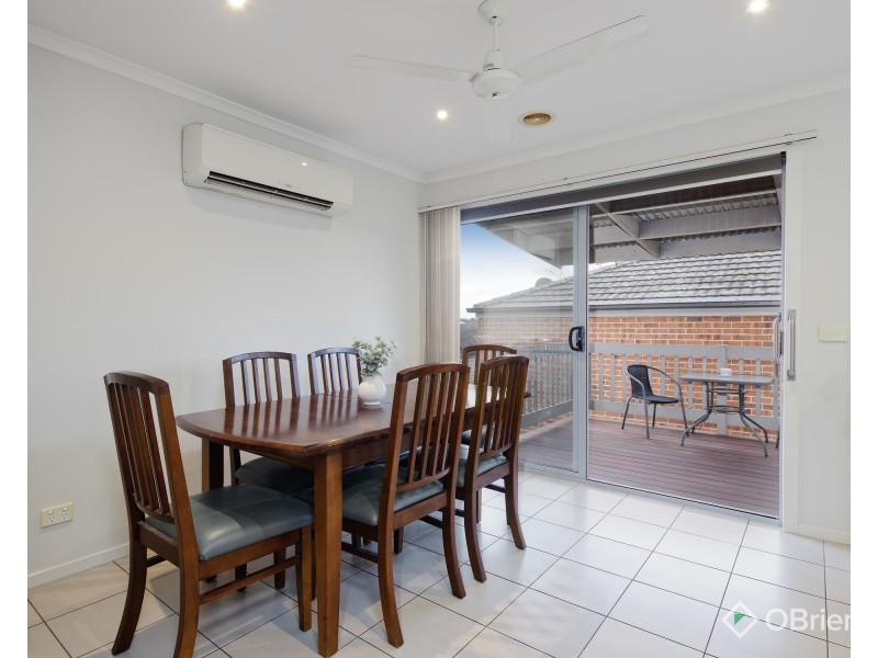4/14 Janine Court, Drouin VIC 3818