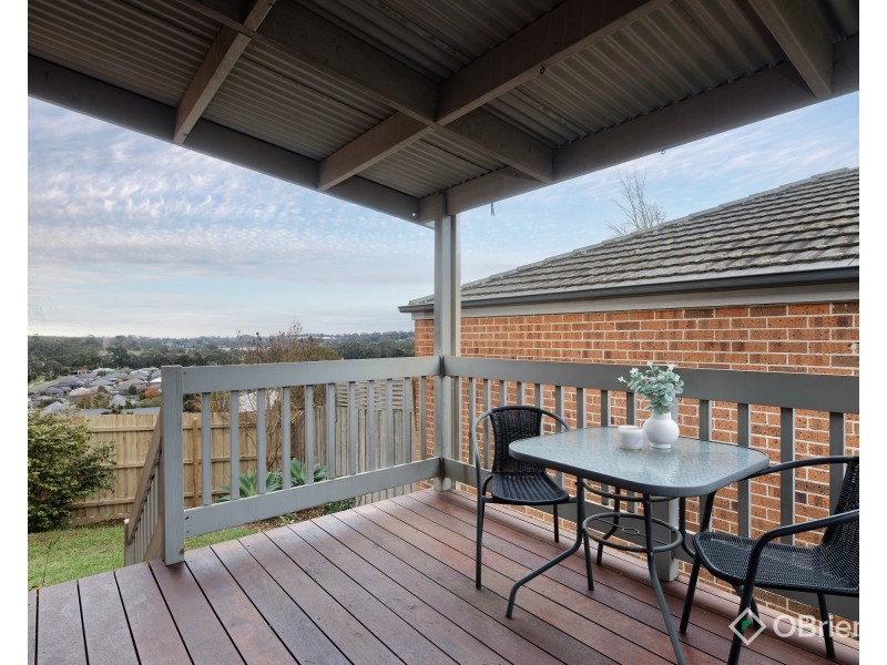 4/14 Janine Court, Drouin VIC 3818