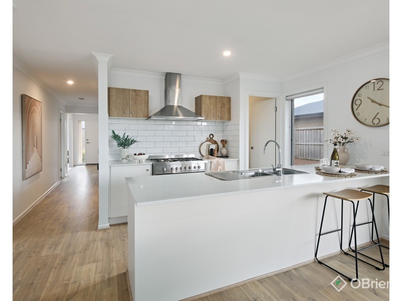 6 Winslow Crescent, Warragul VIC 3820