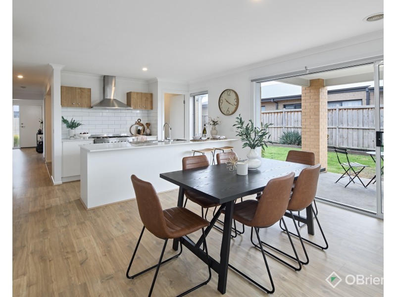 6 Winslow Crescent, Warragul VIC 3820