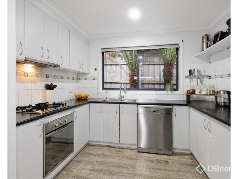 3 Hatfield Drive, Drouin VIC 3818