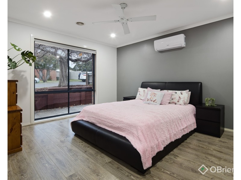 3 Hatfield Drive, Drouin VIC 3818