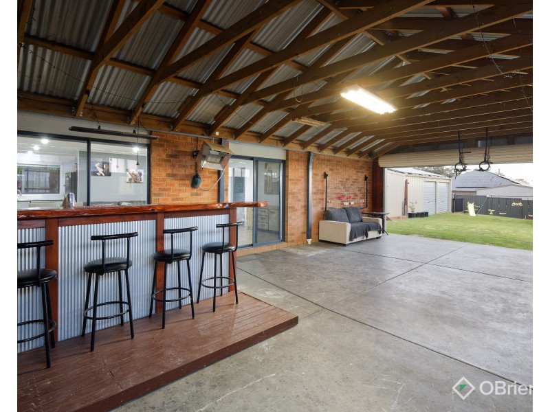 3 Hatfield Drive, Drouin VIC 3818