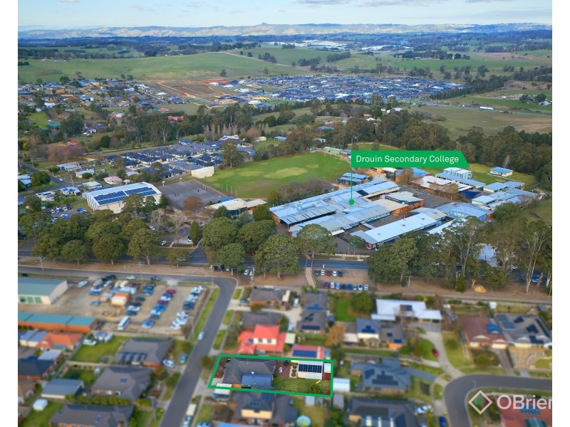 3 Hatfield Drive, Drouin VIC 3818