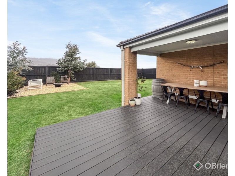 73 Woodlawn Boulevard, Yarragon VIC 3823