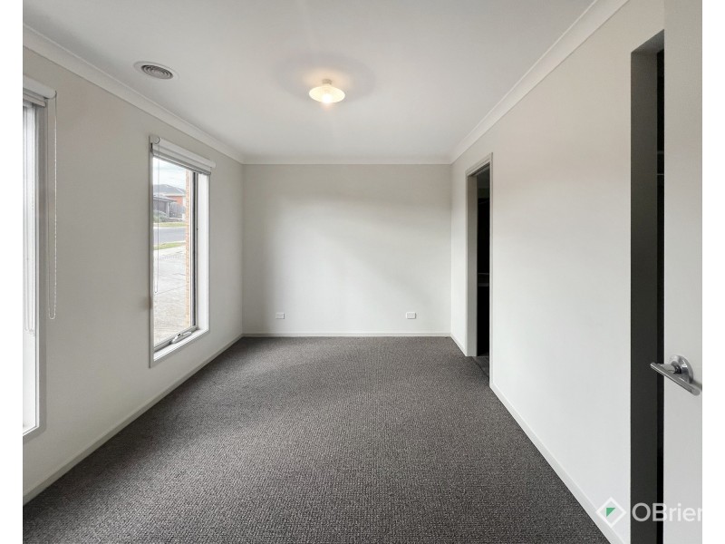 4 Kendal Avenue, Warragul VIC 3820