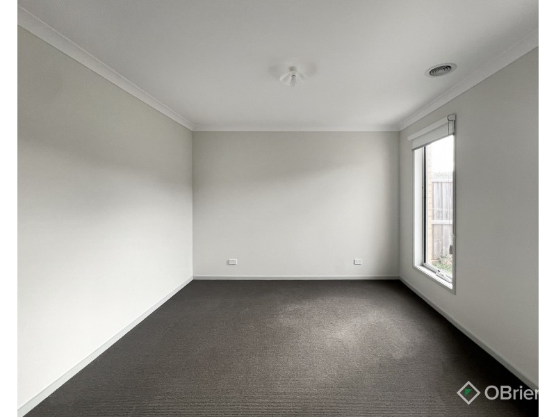 4 Kendal Avenue, Warragul VIC 3820