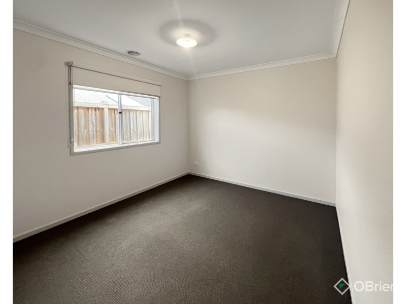 4 Kendal Avenue, Warragul VIC 3820